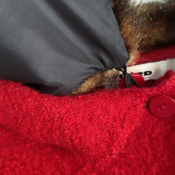 Nygard red 100% wool medium vintage women’s sweater/jacket with faux fur collar. - Picture 4 of 12